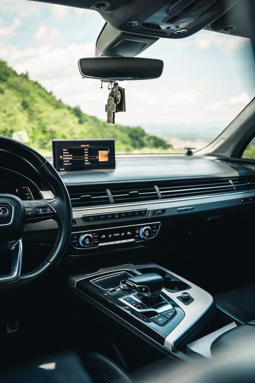 Audi — photo 8