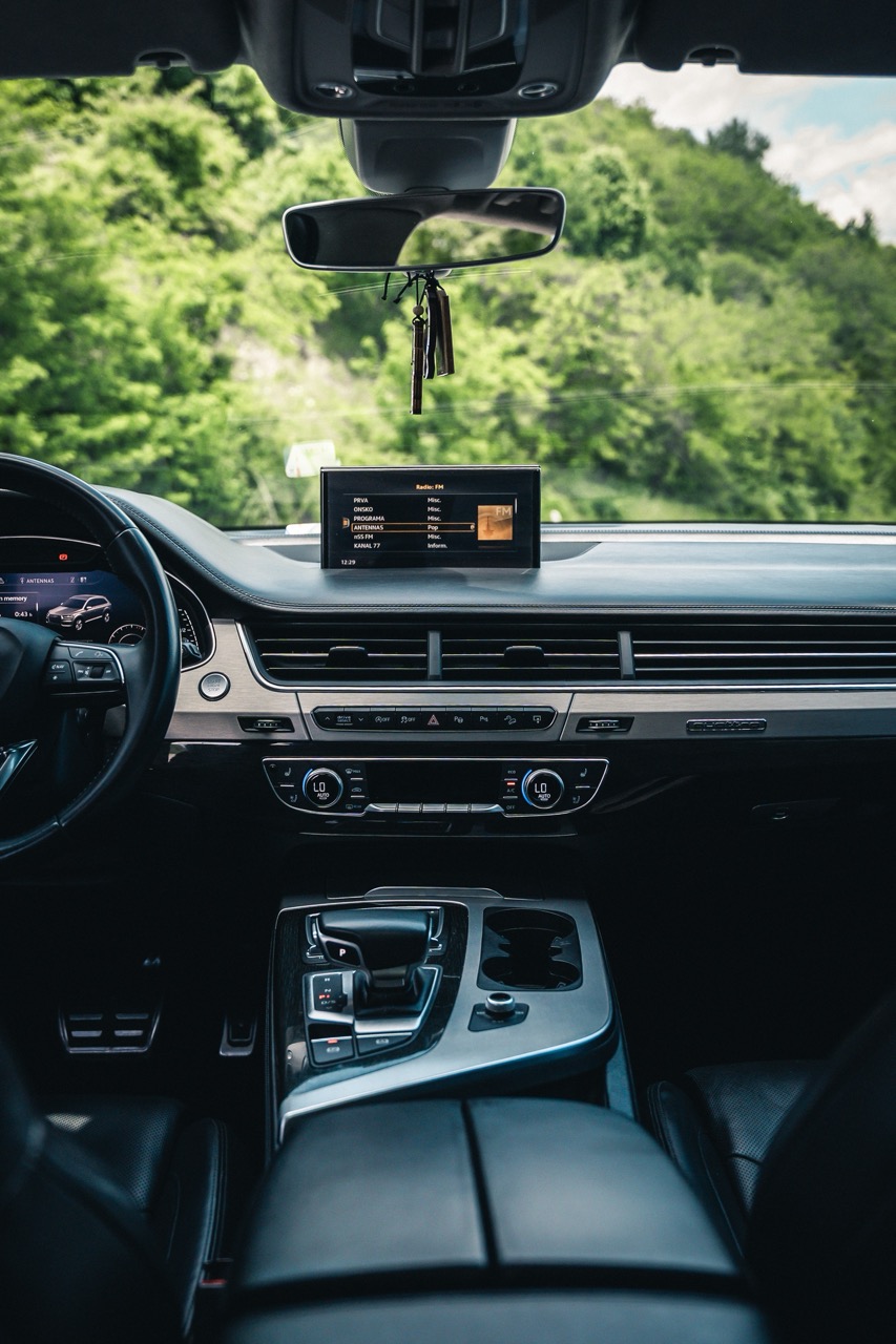 Audi — photo 10