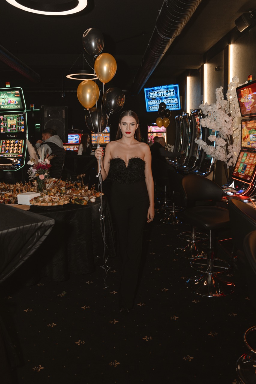 Diwienn Slot Club Grand Opening — photo 44