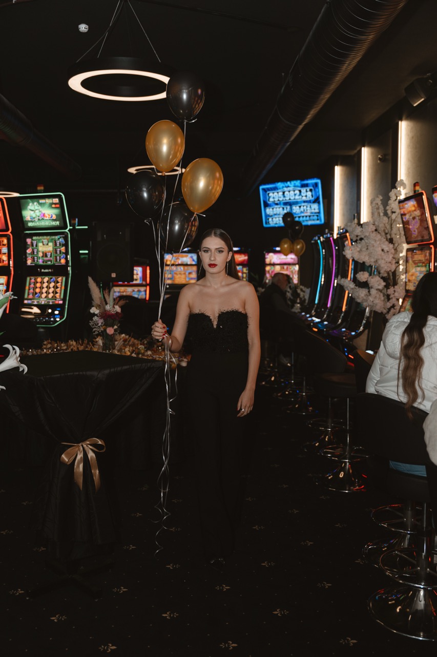 Diwienn Slot Club Grand Opening — photo 49