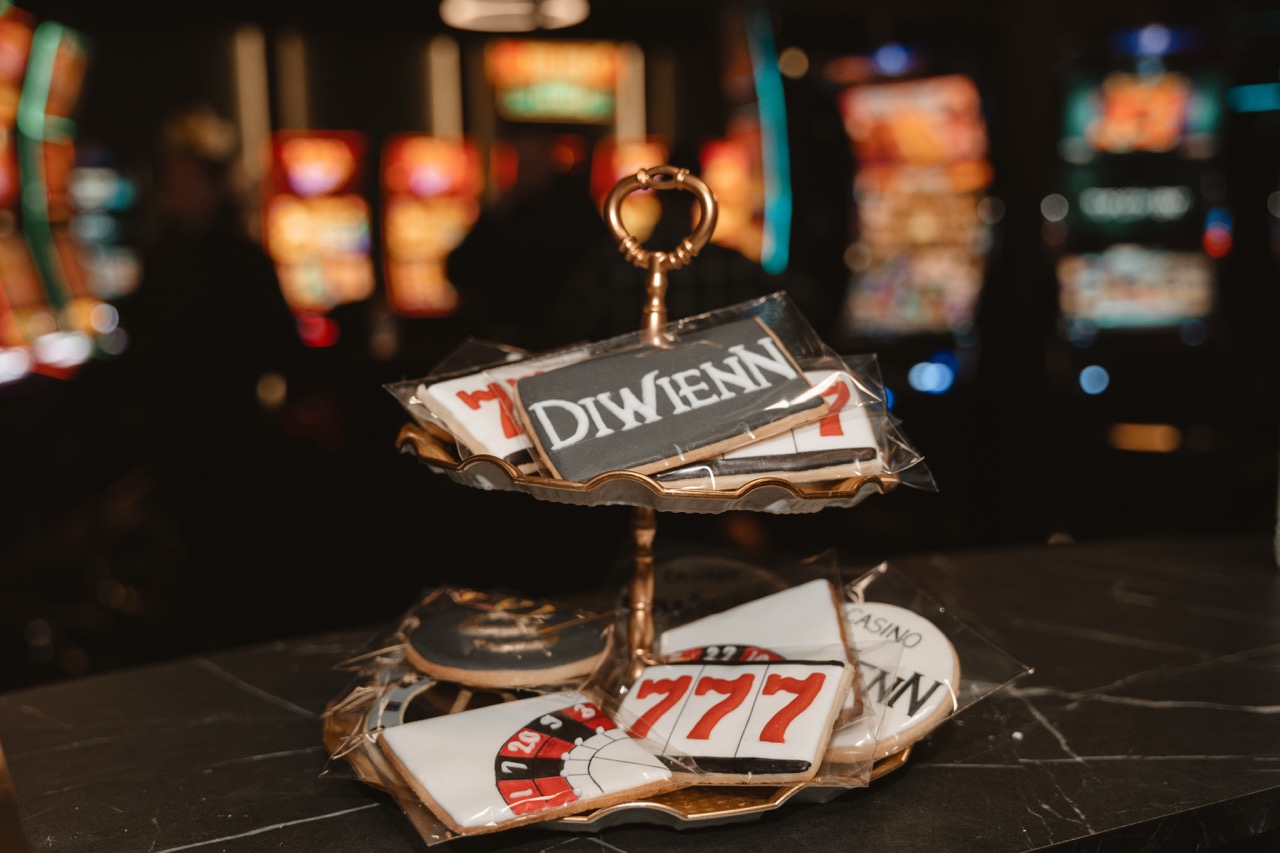 Diwienn Slot Club Grand Opening — photo 22