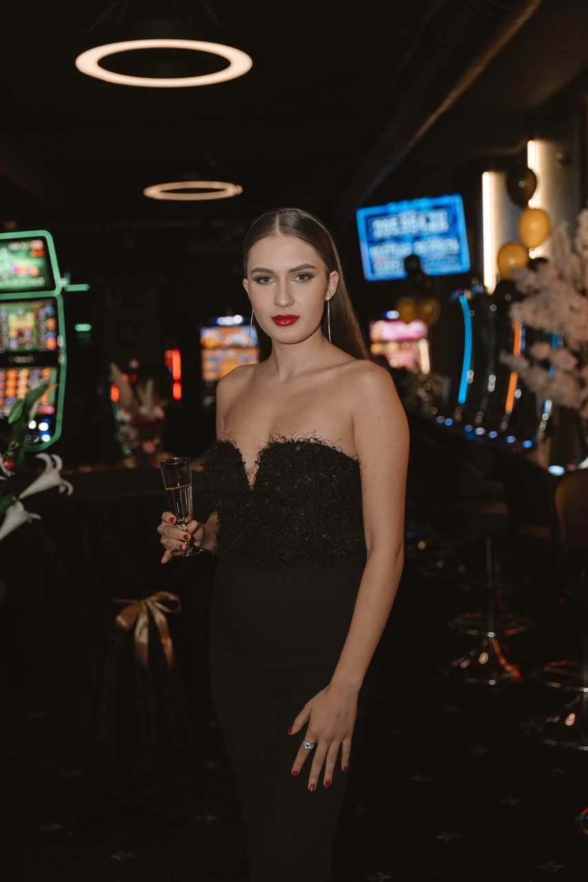Diwienn Slot Club Grand Opening — photo 26
