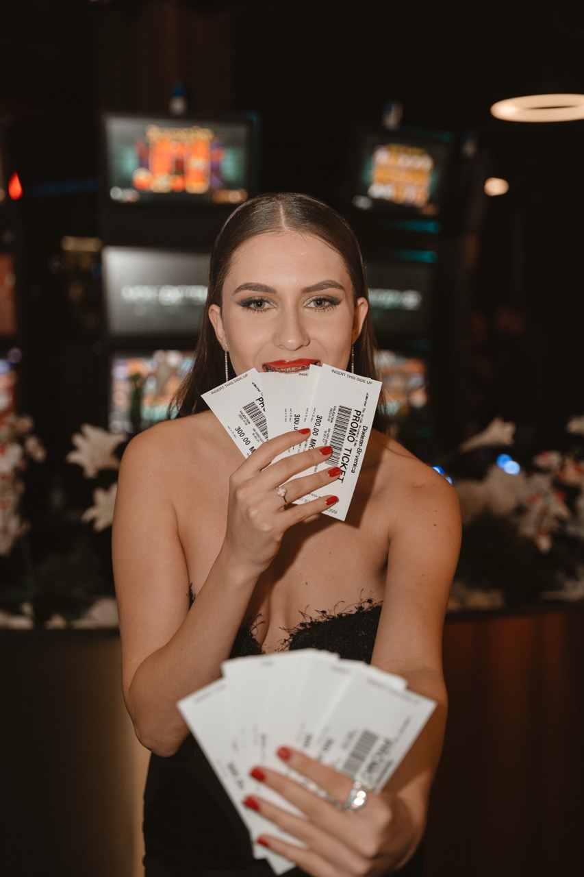 Diwienn Slot Club Grand Opening — photo 35