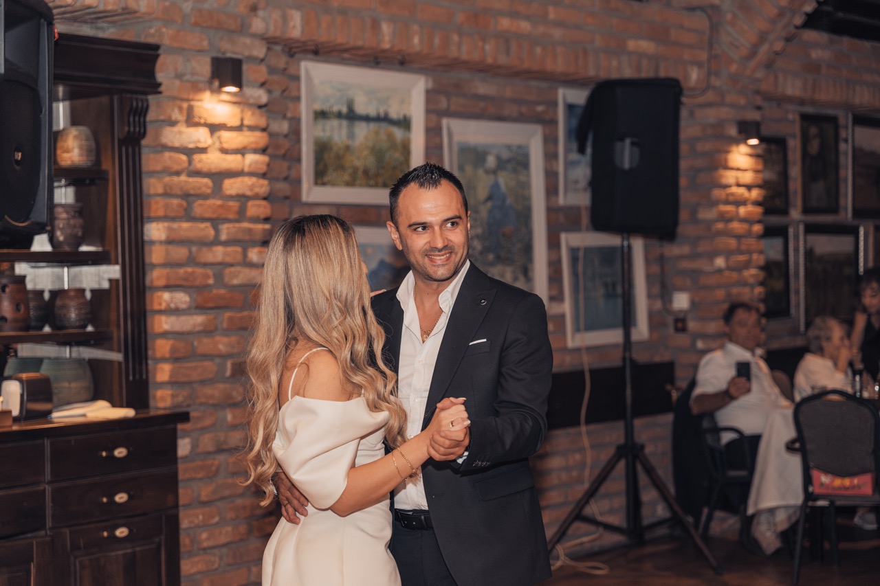 Elena & Chirko — photo 61