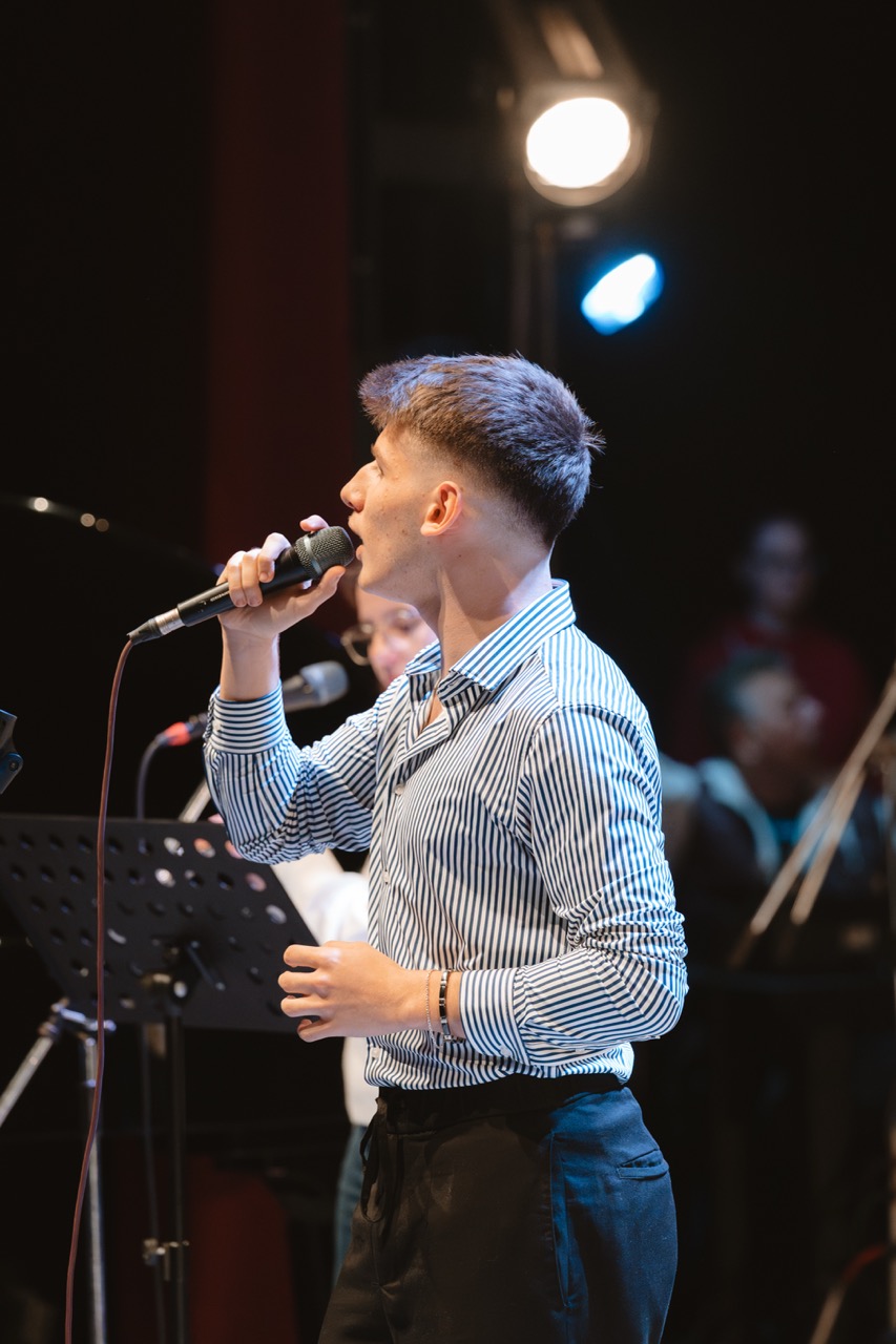 Red Cross Concert — photo 44